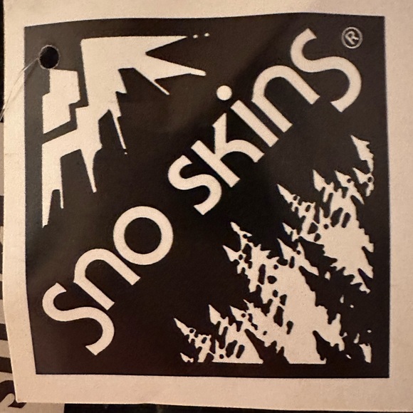 SNO SKINS VELVET MAXI SKIRT SMALL NWT - Picture 3 of 6